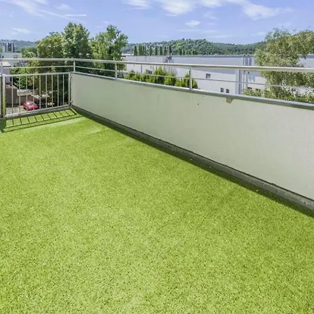 Apartment Wohlfuhl-oase Mit Xxl Balkon